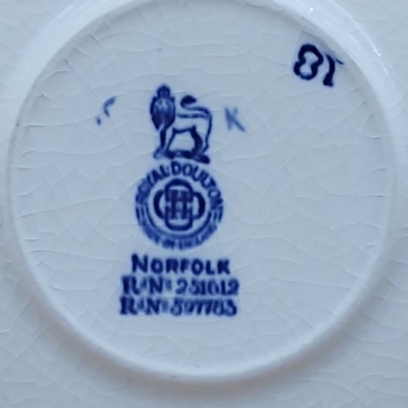 Vintage Tea cup & Saucer -Royal Doulton Norfolk - Picture 11 of 11